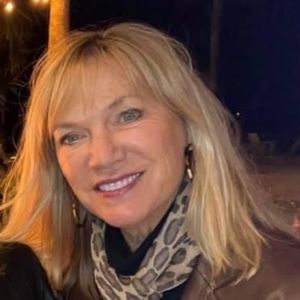 Meet your Posher, Carol